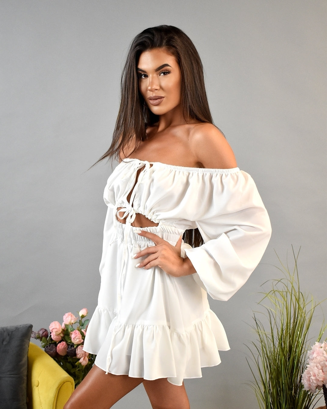 Рокля „Дързост“ – бял шифон с връзки и елегантна свобода | Richland Boutique